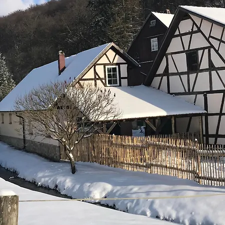 Untere Muehle - Eingezaeunter Garten, Ruhe & Holiday home Meiningen