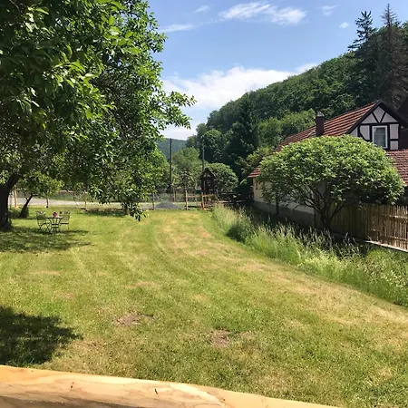 Untere Muehle - Eingezaeunter Garten, Ruhe & Holiday home Meiningen